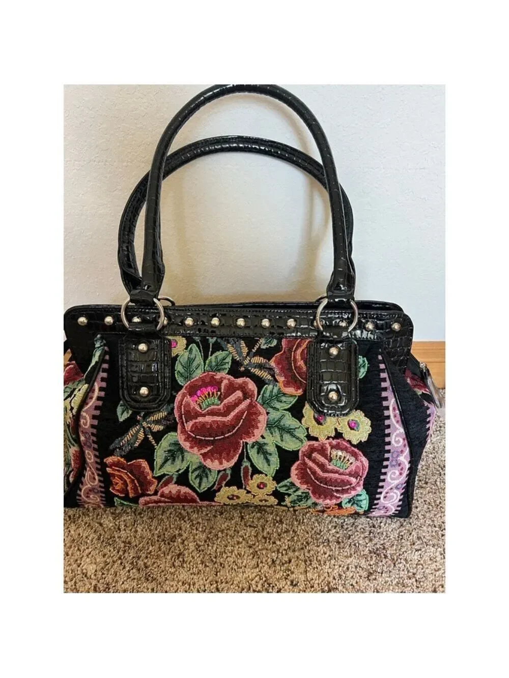 Women's mod/x Black Red Floral Tapestry Satchel One Size